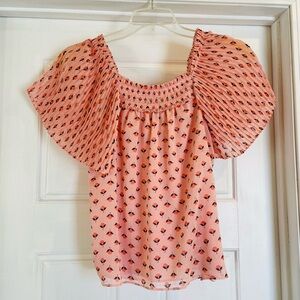🌸Ann Taylor - Chic Blouse with Floral Pattern in Peachy Pink.